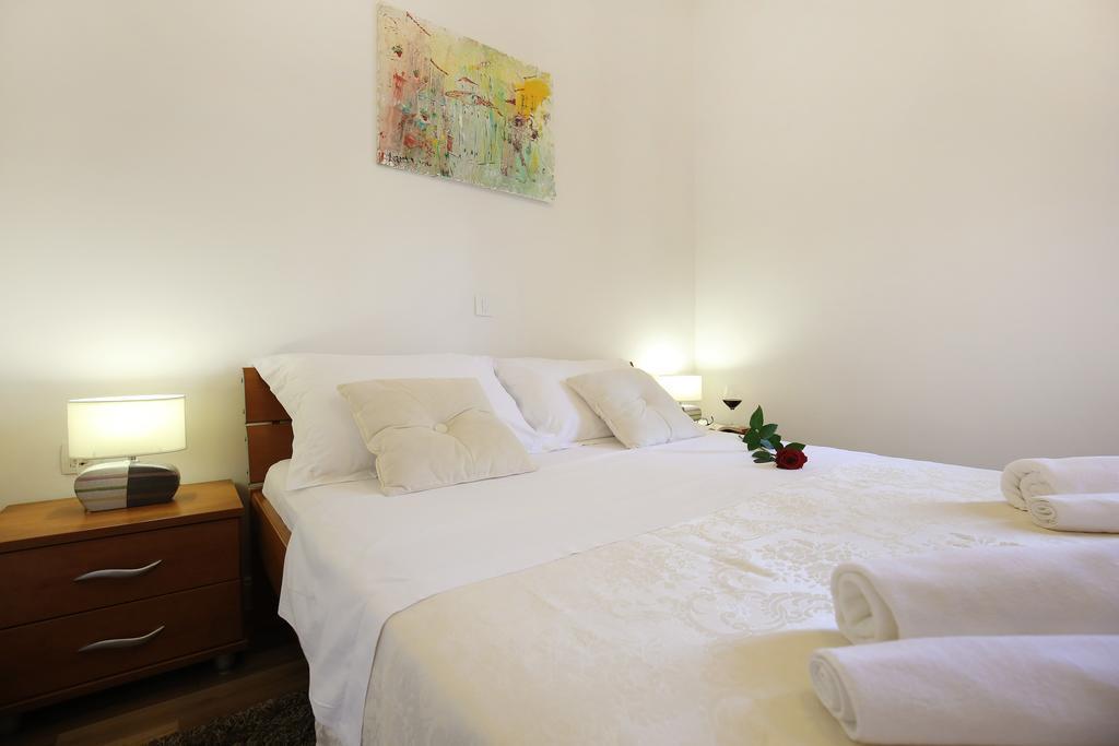 Bay View Apartment Zadar Bagian luar foto