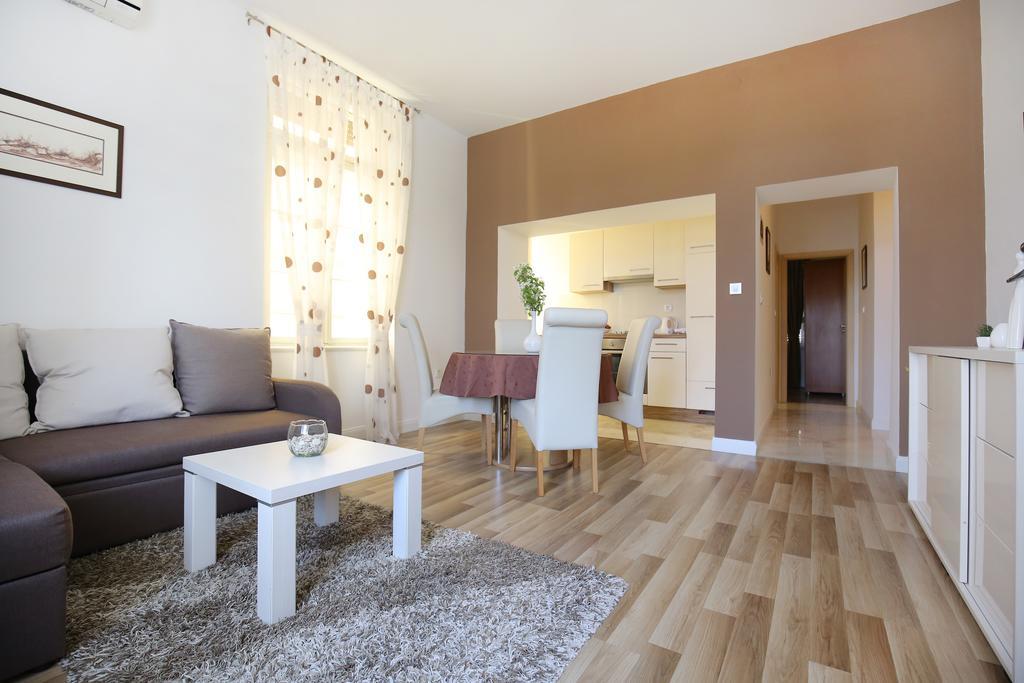 Bay View Apartment Zadar Bagian luar foto