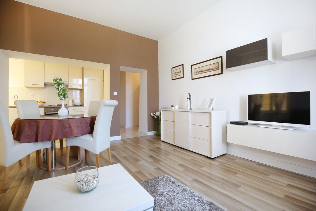 Bay View Apartment Zadar Bagian luar foto