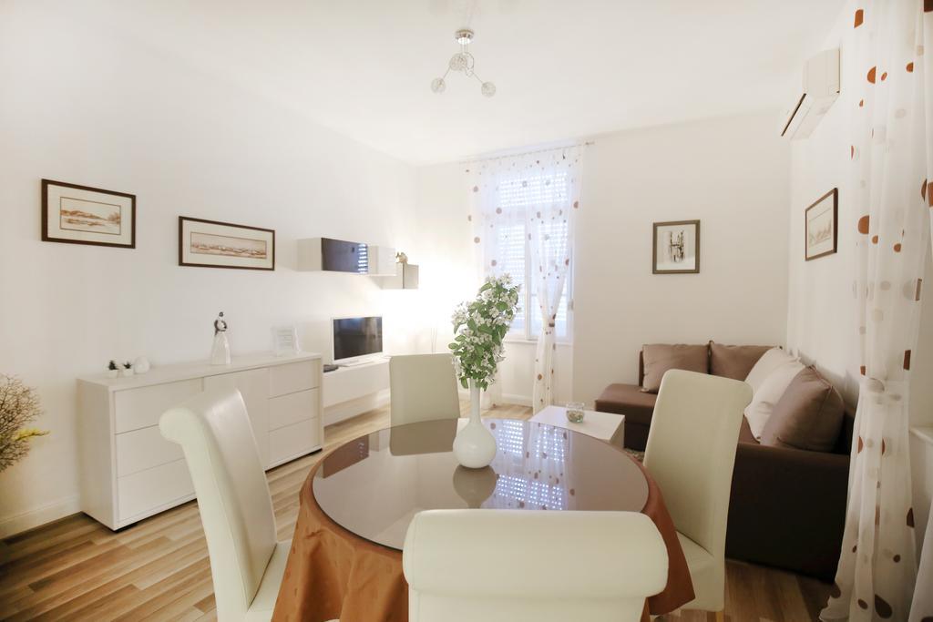 Bay View Apartment Zadar Bagian luar foto